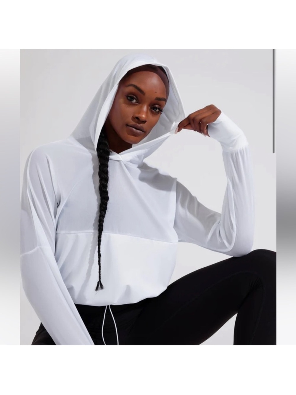 BuffBunny White Lightweight Hooded Pullover Top